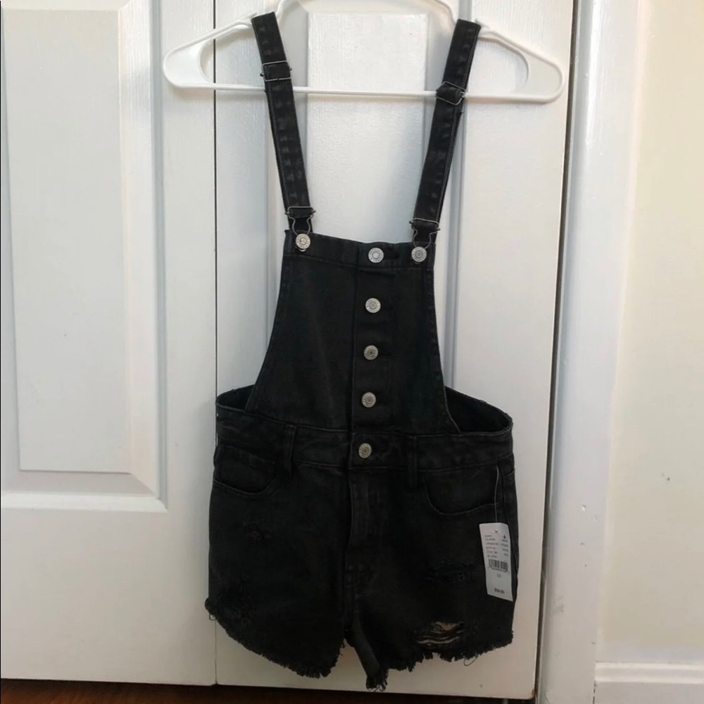 black pacsun short overalls